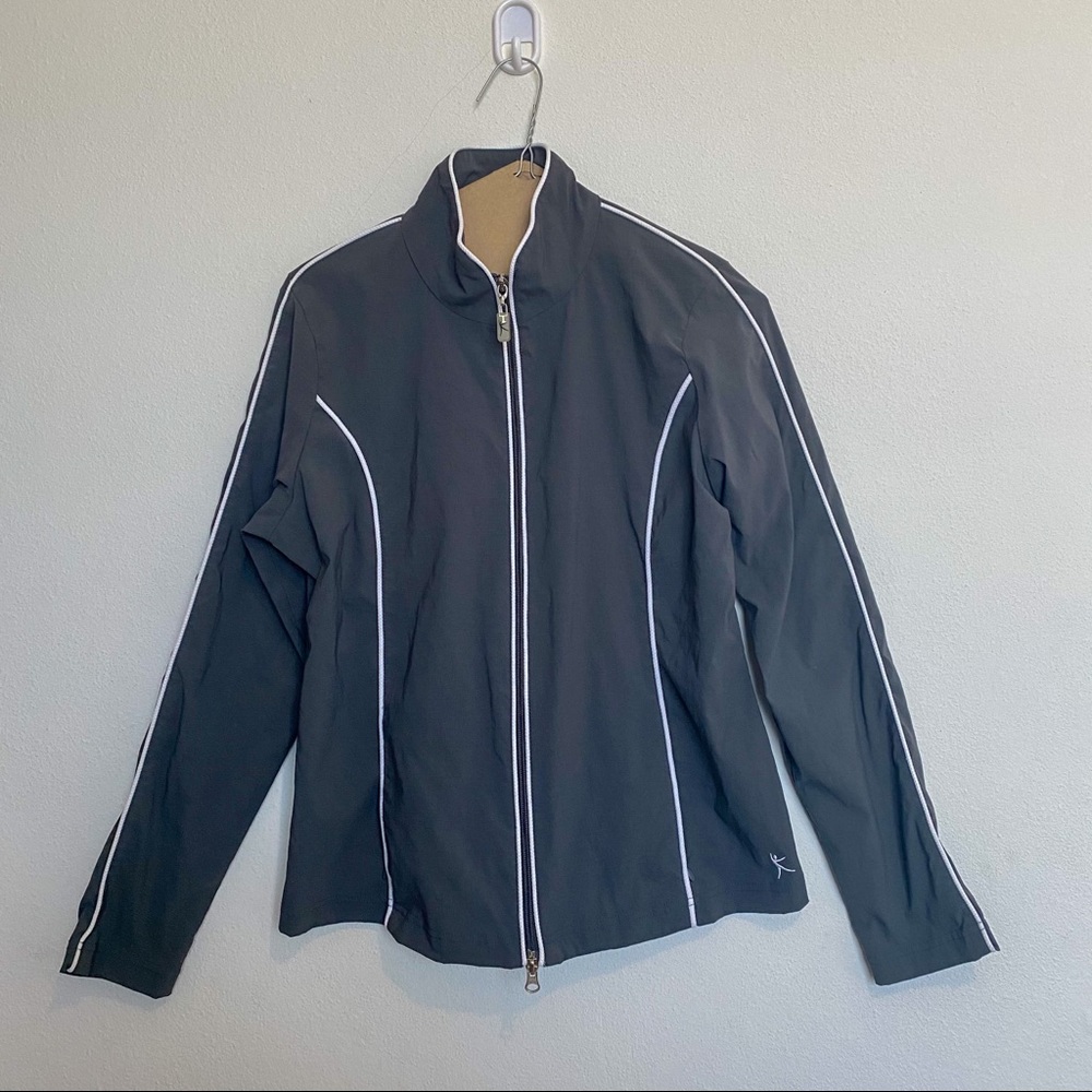 DANSKIN NOW GRAY JACKET SIZE MEDIUM
